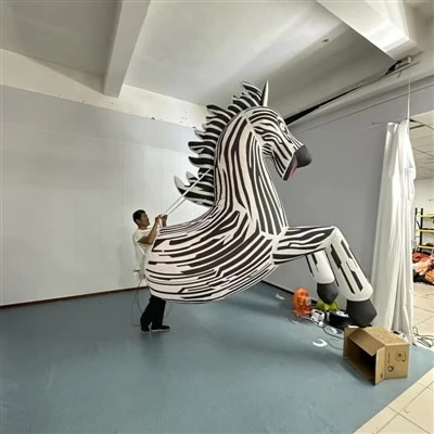 Oppblåsbar Zebra